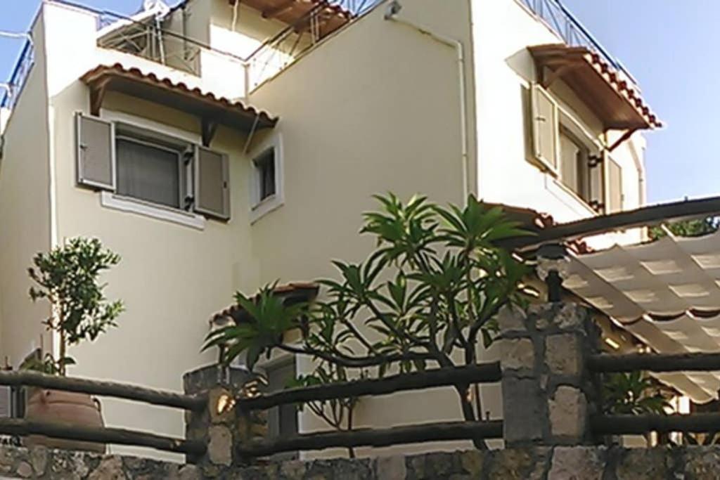 Nikolis Vacation House Vrísai Zewnętrze zdjęcie